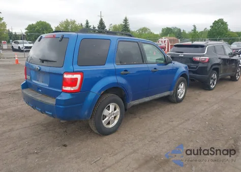 2011 Ford Escape Xlt z USA, uszkodzony, nr VIN 1FMCU0D74BKA13877
